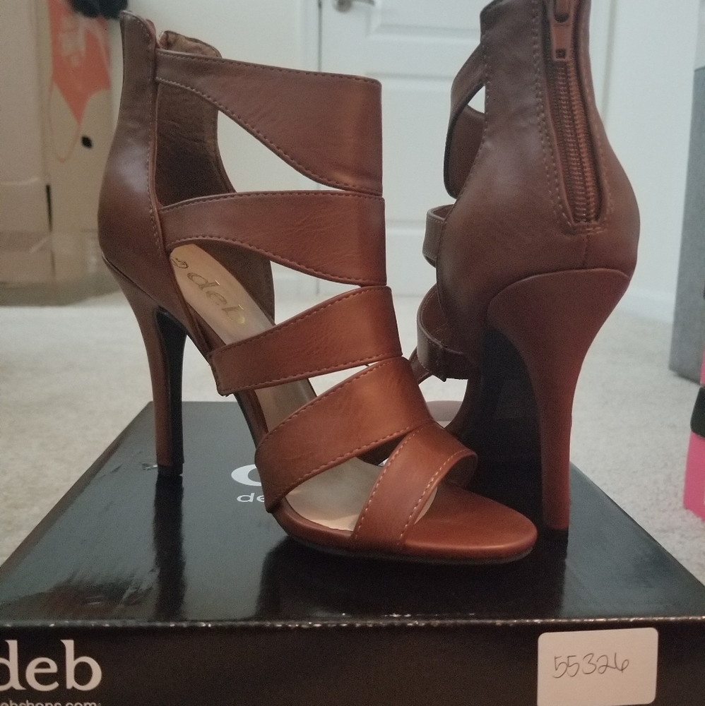 Deb Heel Shoe